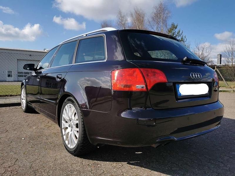 Gebraucht Audi A4 140 PS (102 kW) 2007 Schwarz Kombi