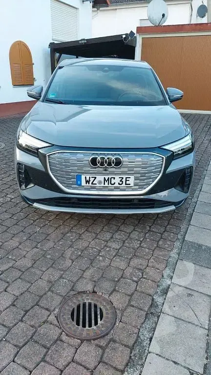 Gebraucht Audi Q4 e-tron 219 kW (299 PS) 2022 Grau SUV