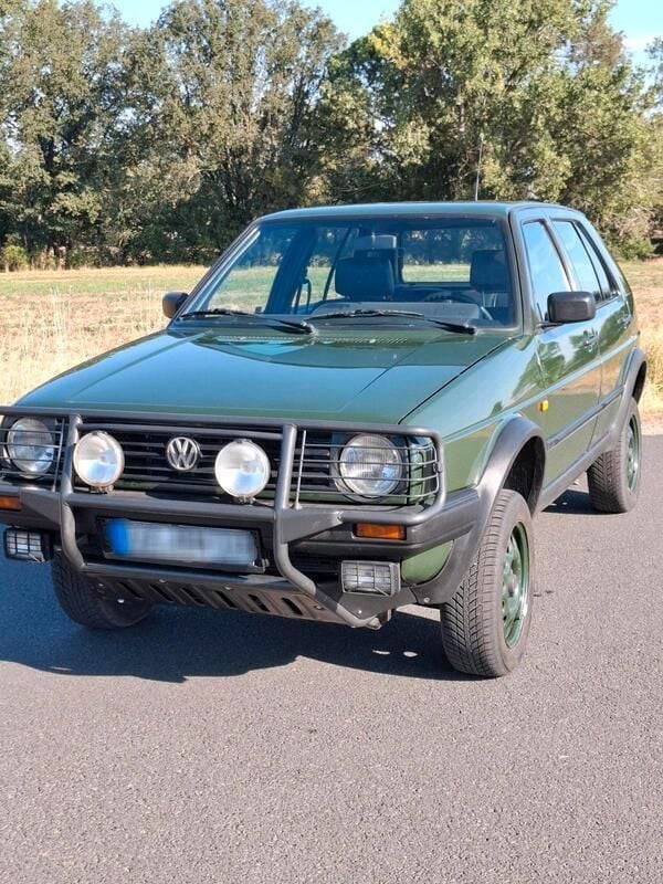 Grün Gebraucht 1990 VW Golf Country Kleinwagen | 11.500 € - Bild 1/4