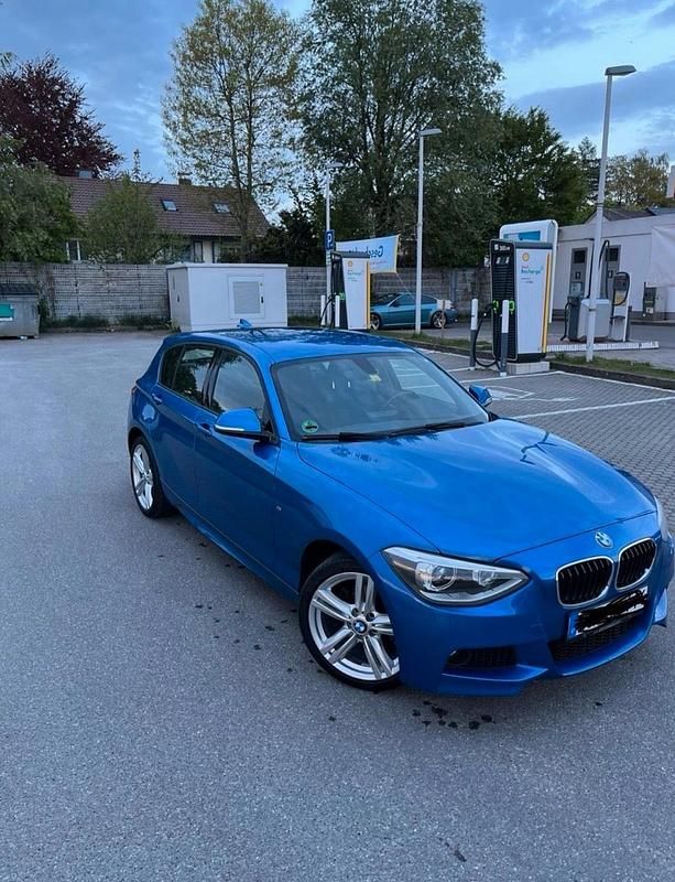 Blau Gebraucht 2015 BMW 118 M Sport Kleinwagen | 13.500 € (Etwas zu teuer) - Bild 1/4