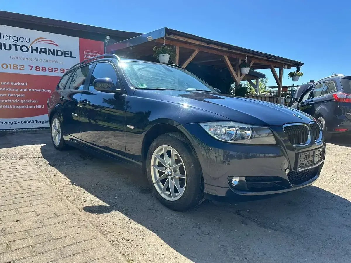 Usata BMW 318 143 CV (105 kW) 2010 Blu Station wagon