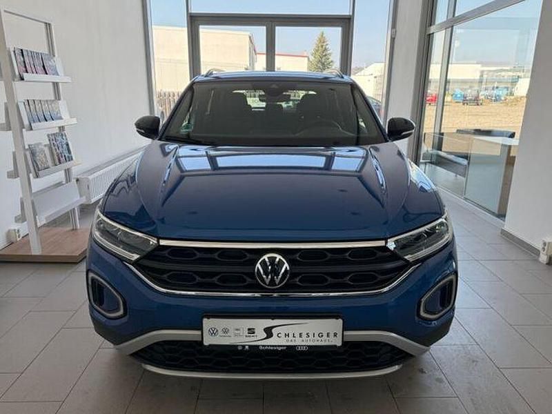 Gebraucht VW T-Roc 150 PS (110 kW) 2025 Blau SUV