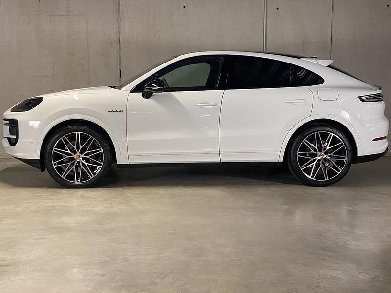 Neu Porsche Cayenne Black Edition 470 PS (345 kW) 2025 Weiß SUV