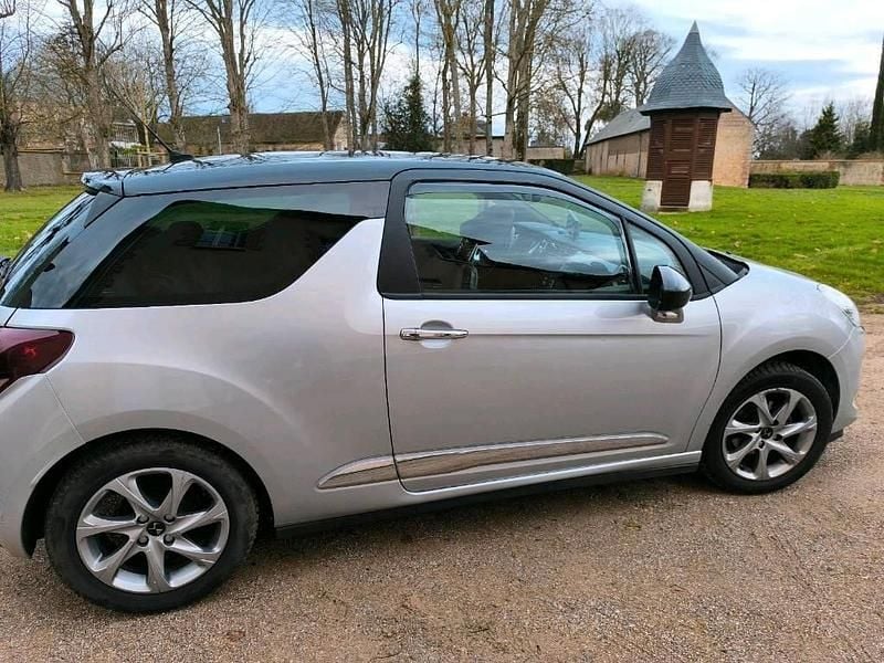 Gebraucht DS Automobiles DS3 82 PS (60 kW) 2017 Silber Kleinwagen