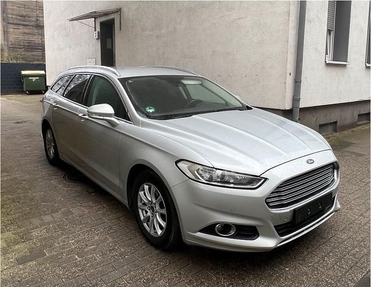 Gebraucht Ford Mondeo 140 PS (102 kW) 2016 Grau Kombi