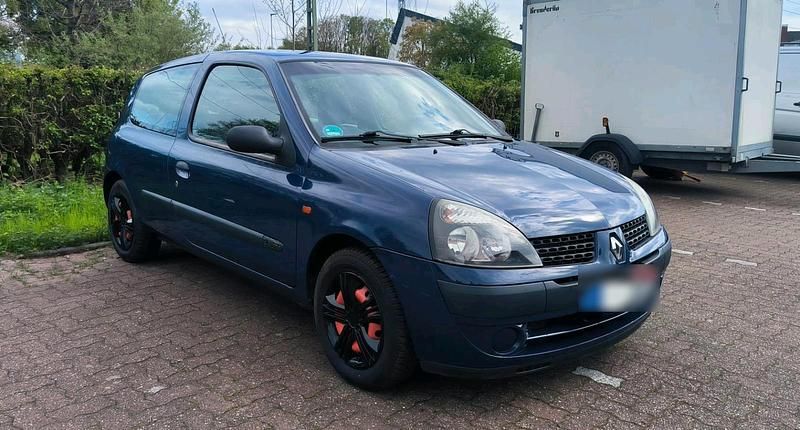 Second-hand Renault Clio II 2002 Albastru Hatchback
