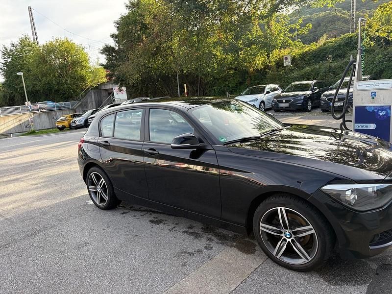 Gebraucht BMW 116 136 PS (100 kW) 2014 Schwarz Kleinwagen