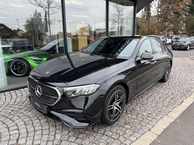 Gebraucht Mercedes E200 AMG 227 PS (166 kW) 2024 Schwarz Limousine