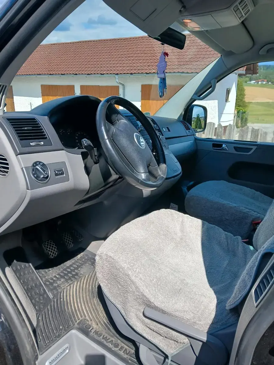 Gebraucht VW Multivan 131 PS (96 kW) 2007 Schwarz Van / Kleinbus