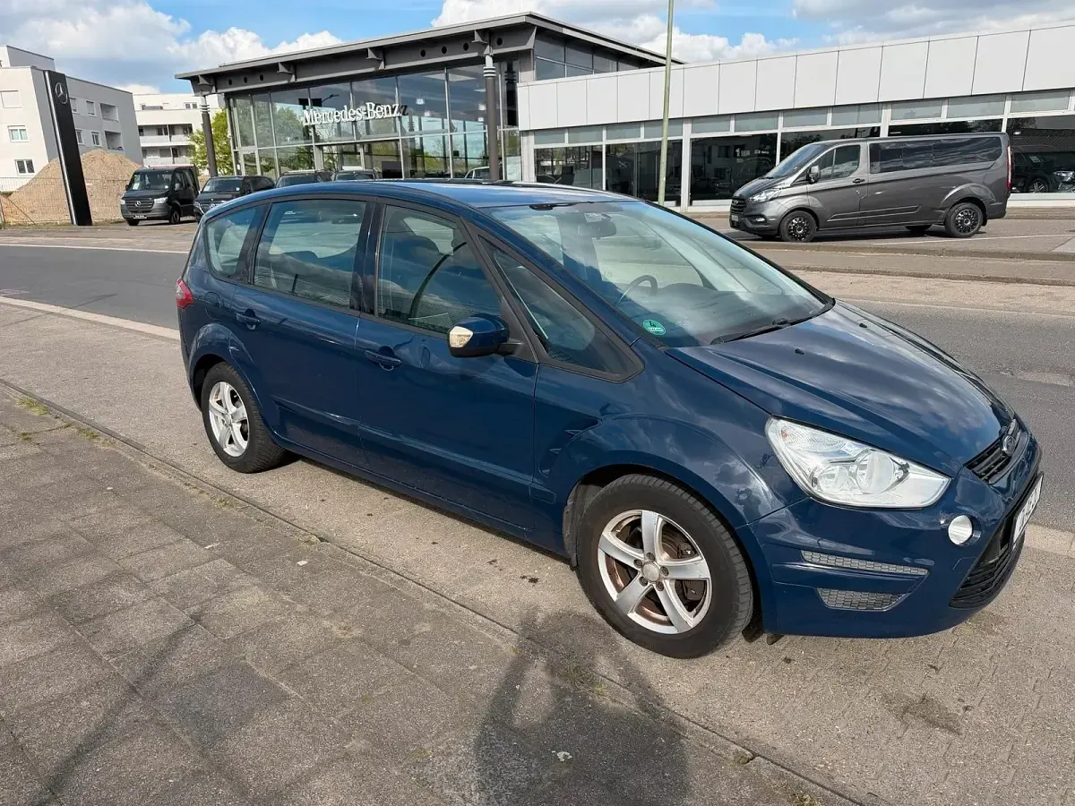 Gebraucht Ford S-MAX S 140 PS (102 kW) 2011 Blau Van / Kleinbus