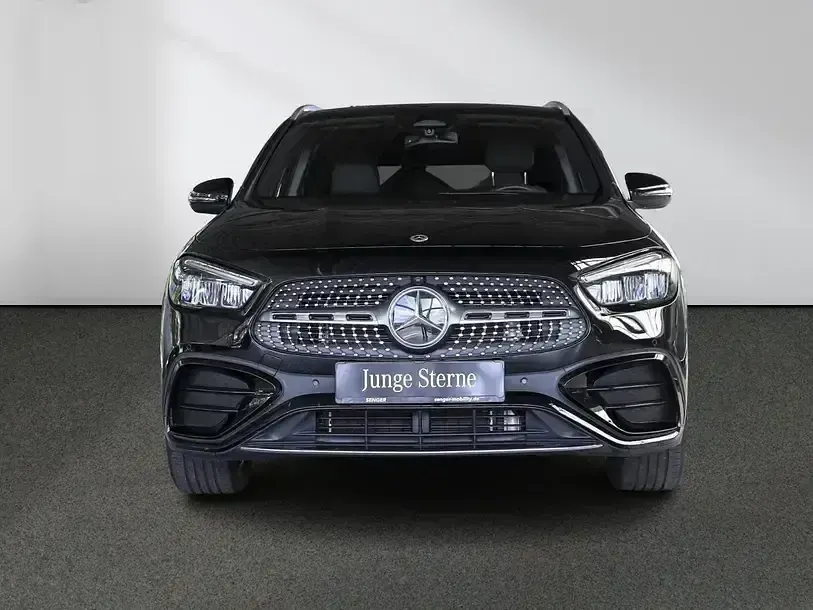 Gebraucht Mercedes GLA200 AMG 163 PS (119 kW) 2025 Schwarz SUV