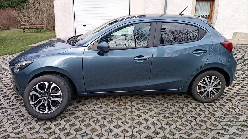 Gebraucht Mazda 2 Nakama 90 PS (66 kW) 2016 Blau Kleinwagen