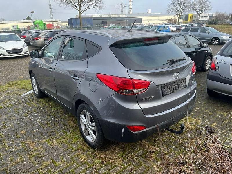 Gebraucht Hyundai ix35 Style 116 PS (85 kW) 2011 Grau SUV