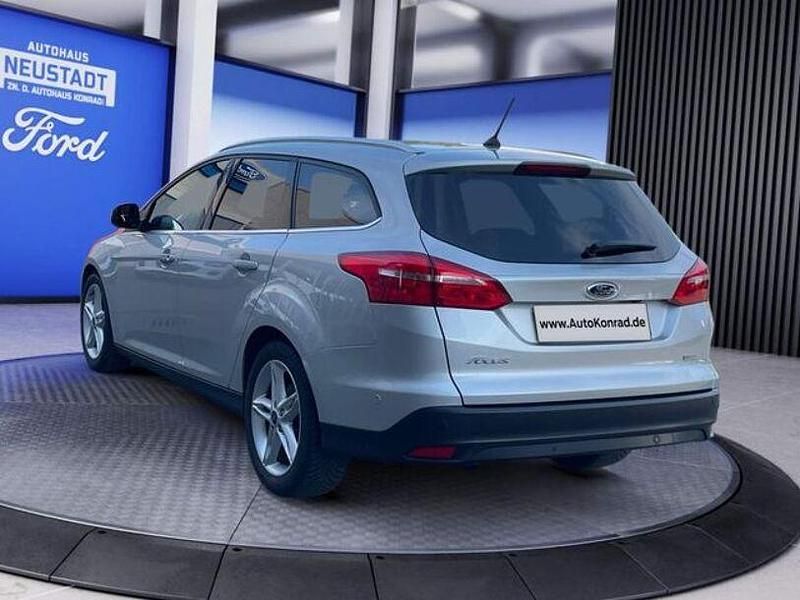 Gebraucht Ford Focus Titanium 125 PS (91 kW) 2018 Polarsilber metallic Kombi