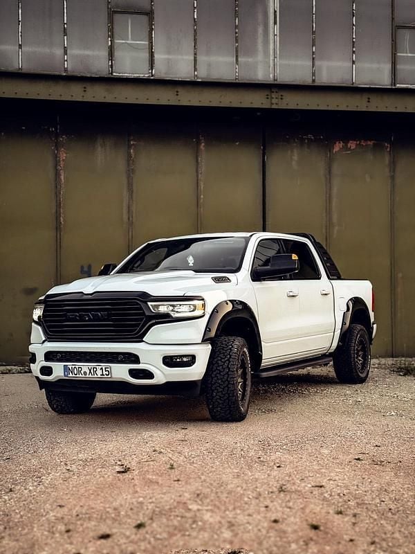 Weiß Gebraucht 2021 Dodge Ram Limited Abholung | 54.900 € - Bild 1/4