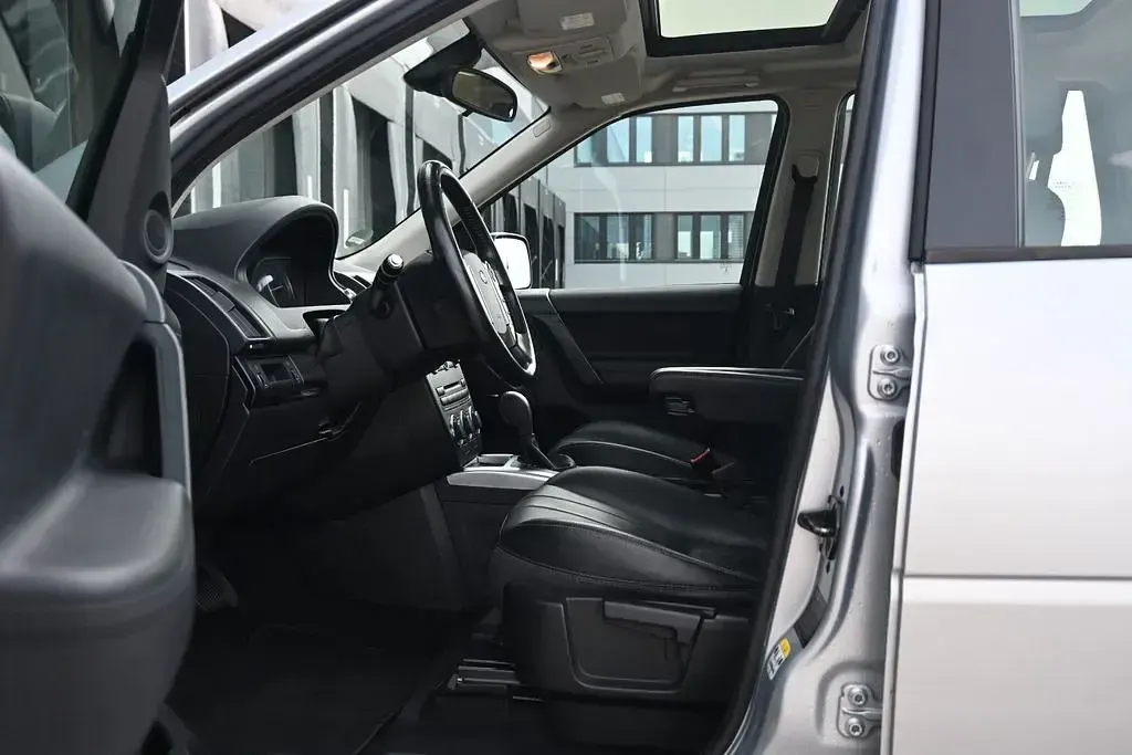 Gebraucht Land Rover Freelander 2 SE 150 PS (110 kW) 2014 Silber SUV