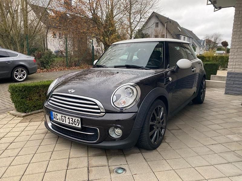 Braun Gebraucht 2013 Mini Cooper D Kleinwagen | 8.250 € (Fairer Preis) - Bild 1/4