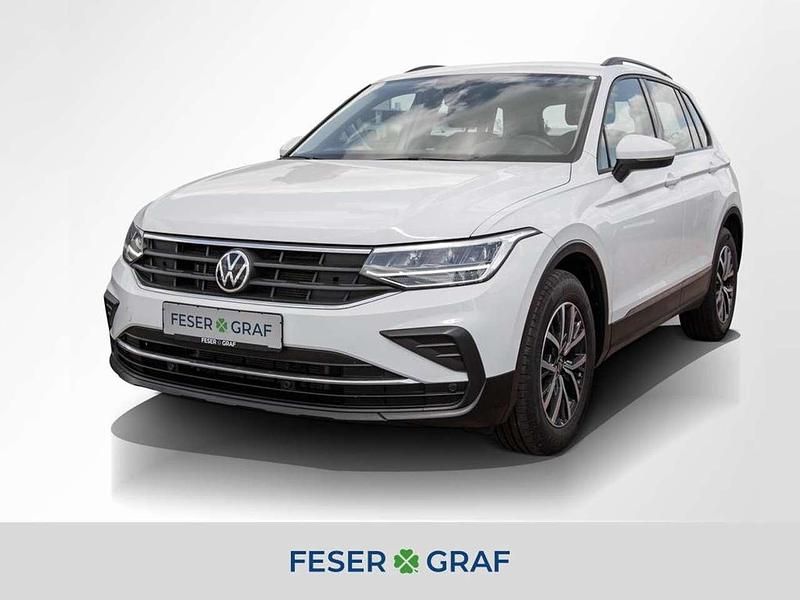 Pure white Gebraucht 2021 VW Tiguan Life SUV | 24.220 € (Superpreis) - Bild 1/4