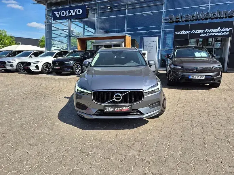 Gebraucht Volvo XC60 Momentum 2021 Grau SUV
