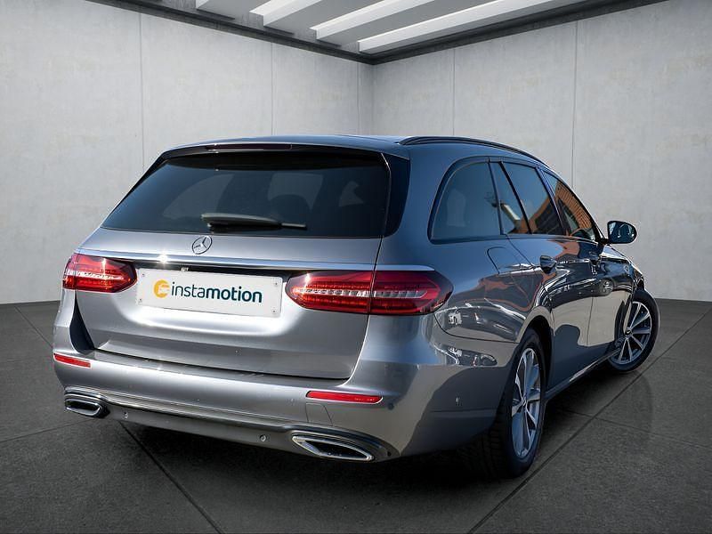 Gebraucht Mercedes E220 194 PS (142 kW) 2020 Grau Kombi