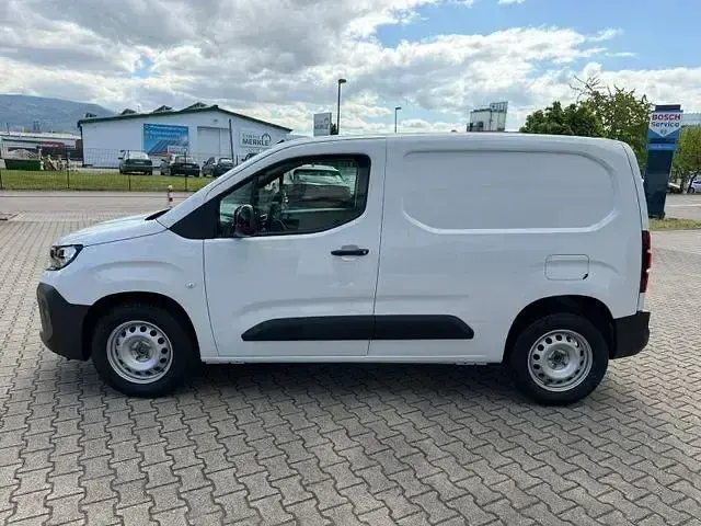 Neu Opel Combo 102 PS (75 kW) 2026 Weiß Van / Kleinbus