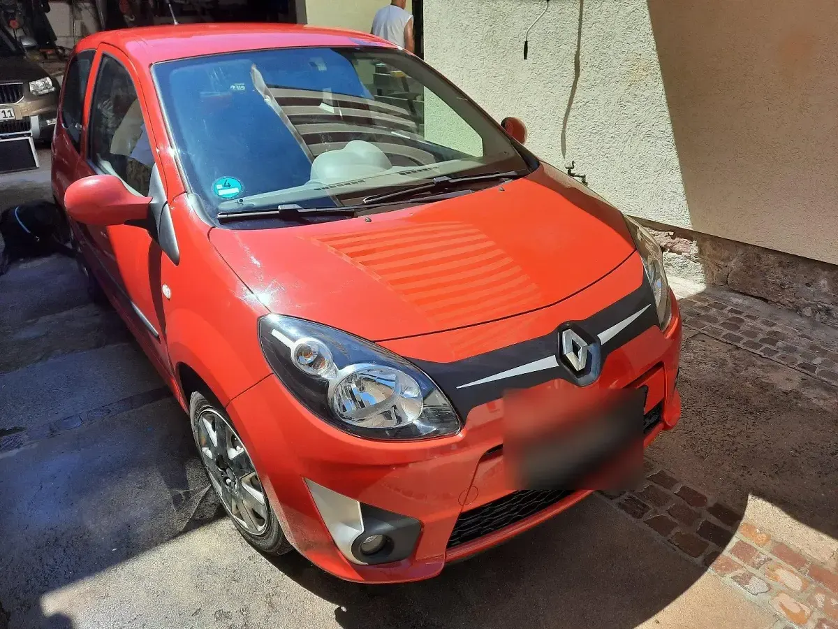 Gebraucht Renault Twingo 75 PS (55 kW) 2009 Rot Kleinwagen