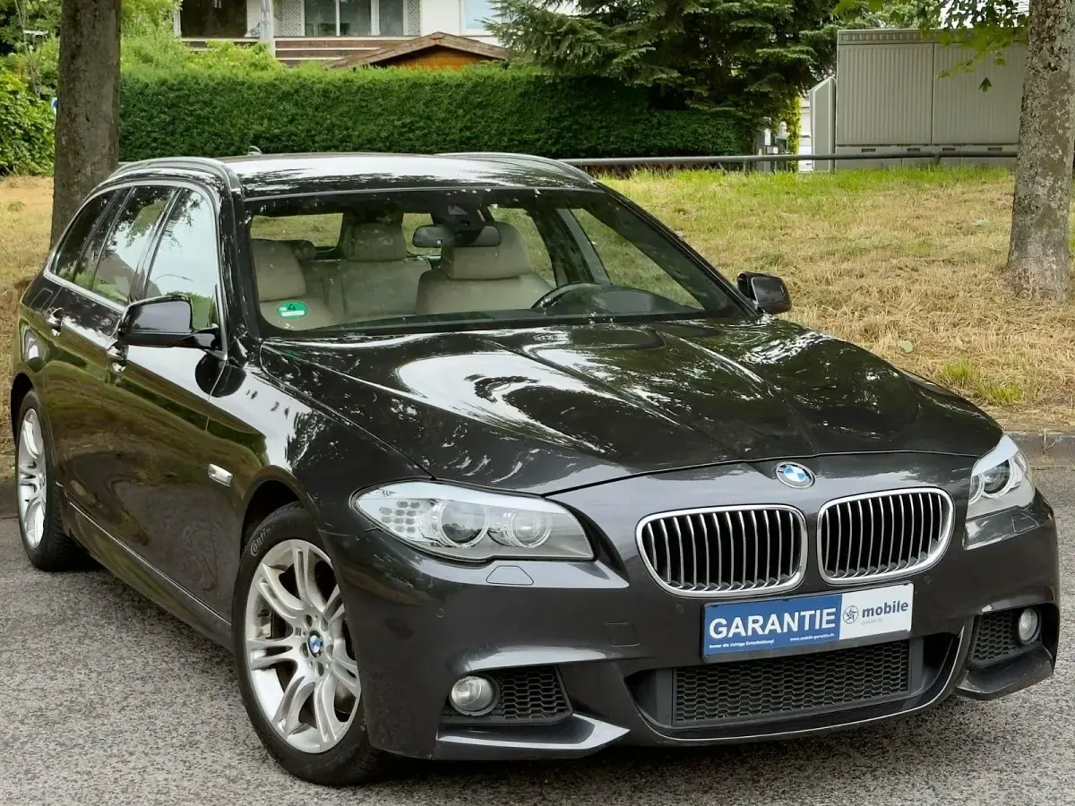Gebraucht BMW 535 M Sport 306 PS (225 kW) 2012 Grau Kombi