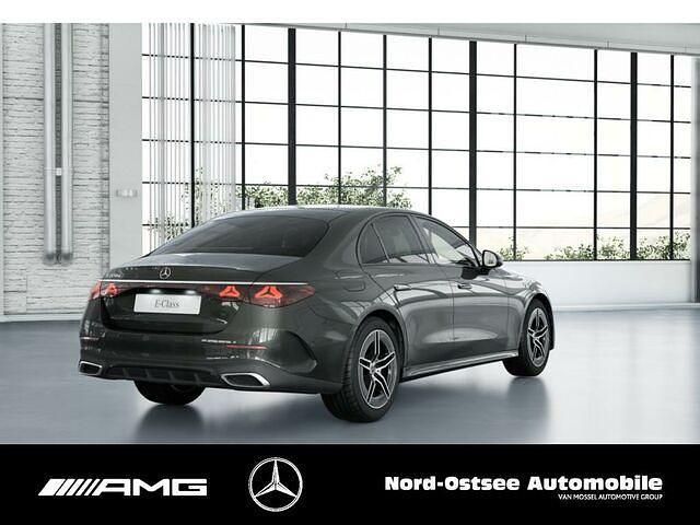 Gebraucht Mercedes E220 AMG 197 PS (144 kW) 2023 Andere farbe Limousine