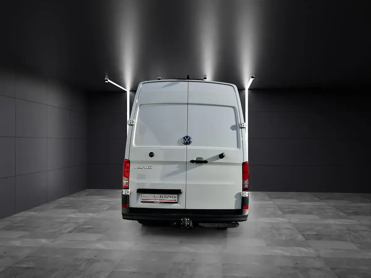 Gebraucht VW Crafter 140 PS (102 kW) 2022 Candyweiß Van