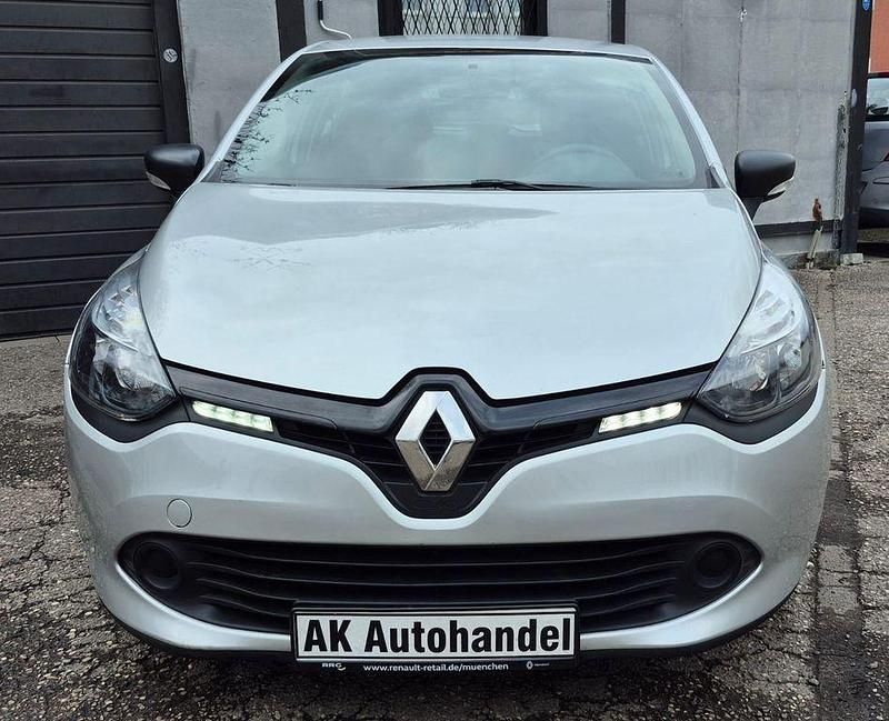 Gebraucht Renault Clio IV Expression 73 PS (53 kW) 2014 Silber Limousine