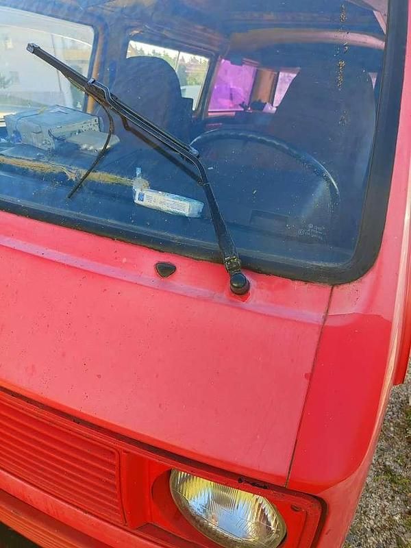 Rot Gebraucht 1985 VW T3 Van | 3.500 € - Bild 1/4