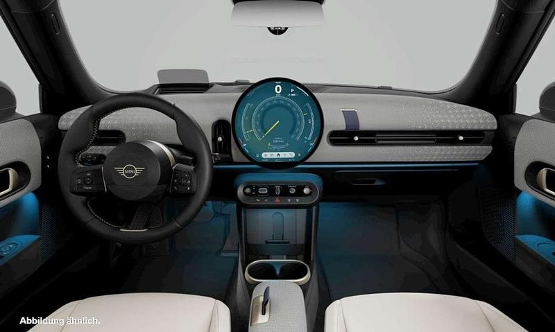 Gebraucht Mini Cooper Favoured 156 PS (114 kW) 2024 Ocean wave green Kleinwagen