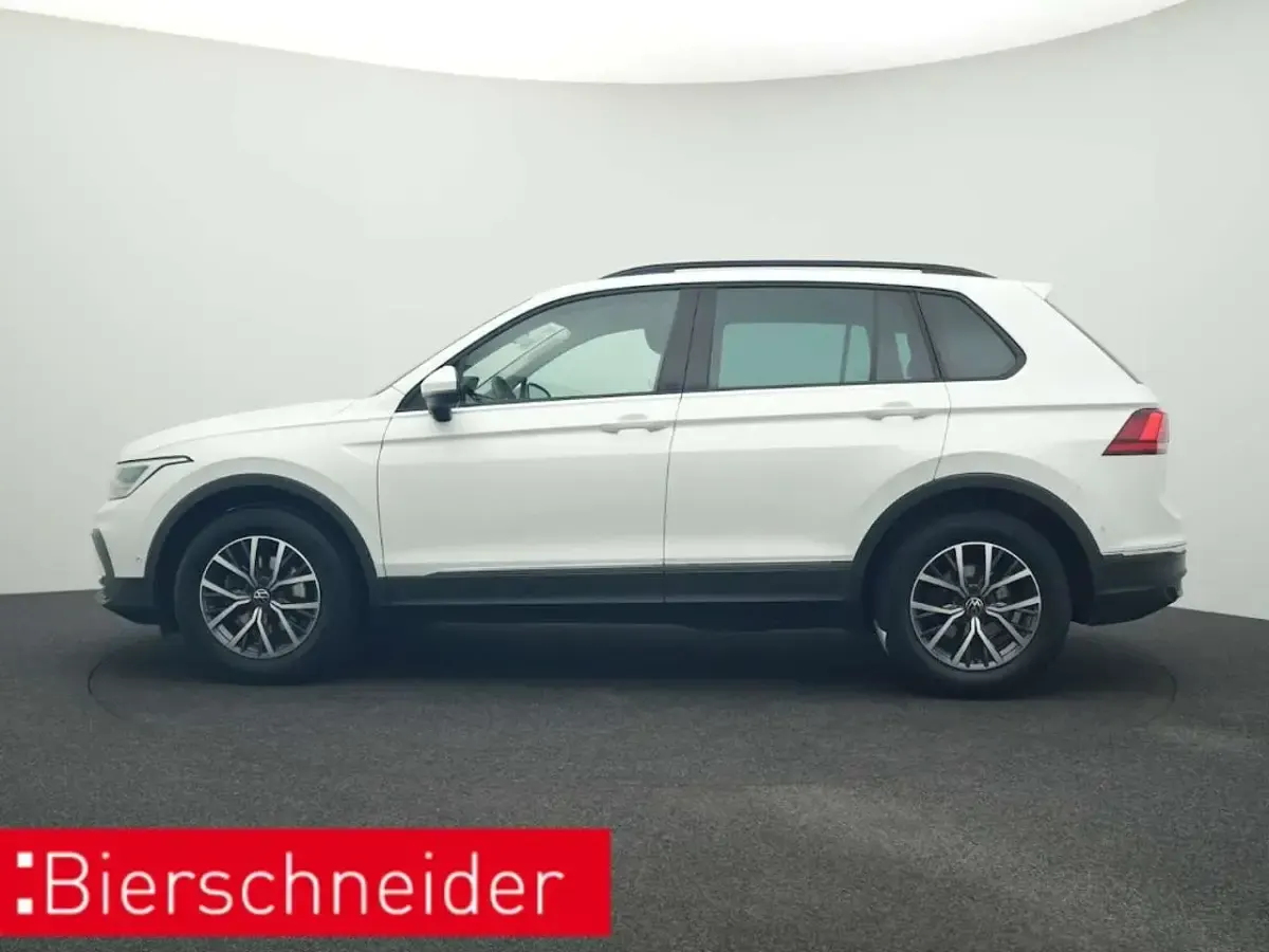Gebraucht VW Tiguan Life 150 PS (110 kW) 2023 Weiss SUV