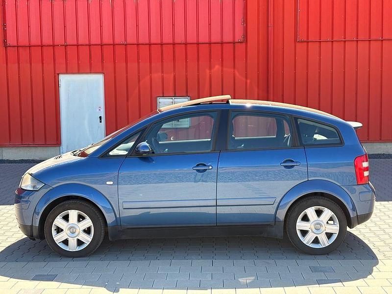 Usata Audi A2 75 CV (55 kW) 2004 Blu Utilitaria
