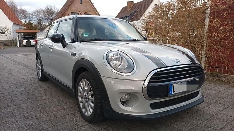 Second-hand Mini Cooper 136 CP (100 kW) 2015 Argintiu Hatchback