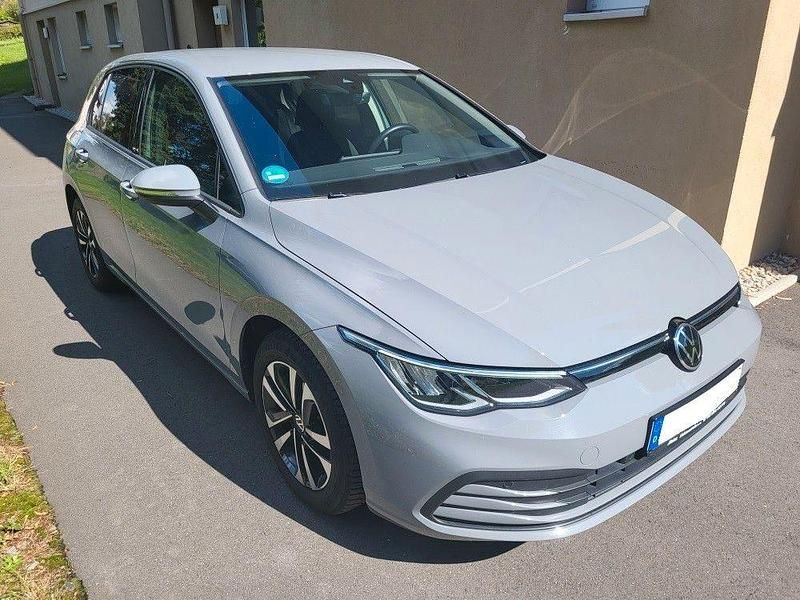 Grau Gebraucht 2020 VW Golf VII United Limousine | 19.900 € (Fairer Preis) - Bild 1/4