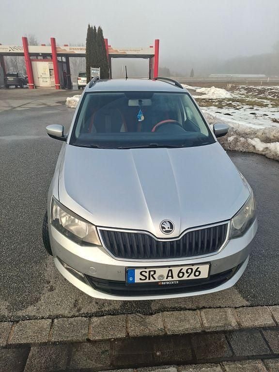 Gebraucht Skoda Fabia Ambition 90 PS (66 kW) 2016 Silber Kombi