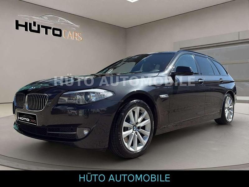 Grau Gebraucht 2013 BMW 530 Comfort Edition Kombi | 12.980 € (Guter Preis) - Bild 1/4