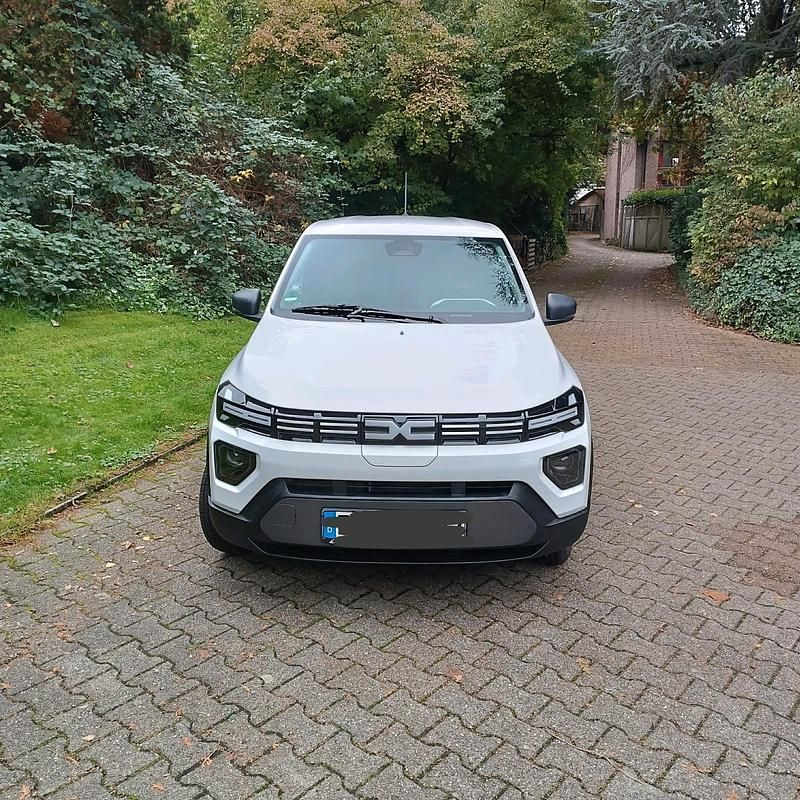 Usata Dacia Spring Expression 44 kW (61 CV) 2025 Bianco Utilitaria