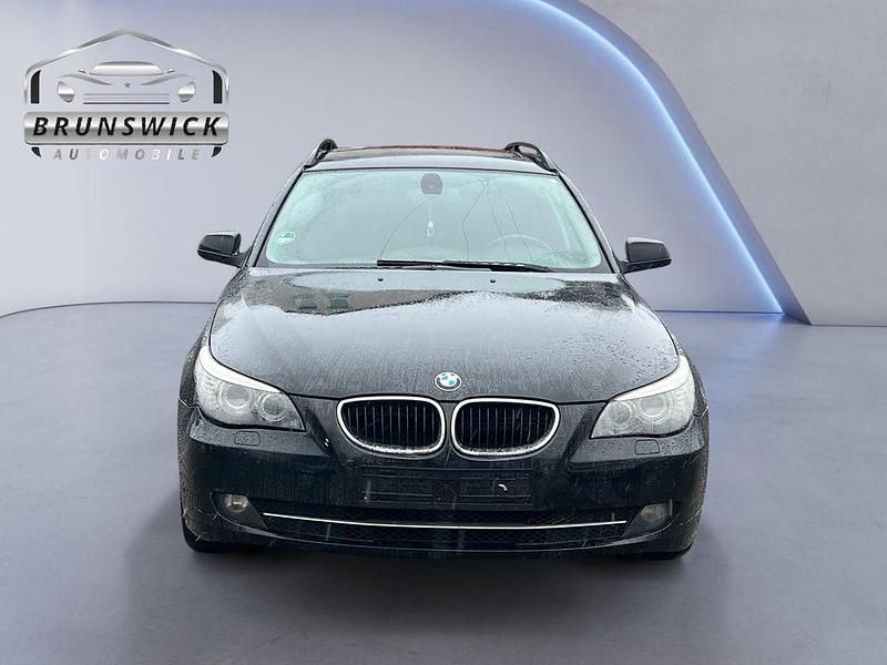 Gebraucht BMW 520 Advantage 170 PS (125 kW) 2010 Schwarz Kombi