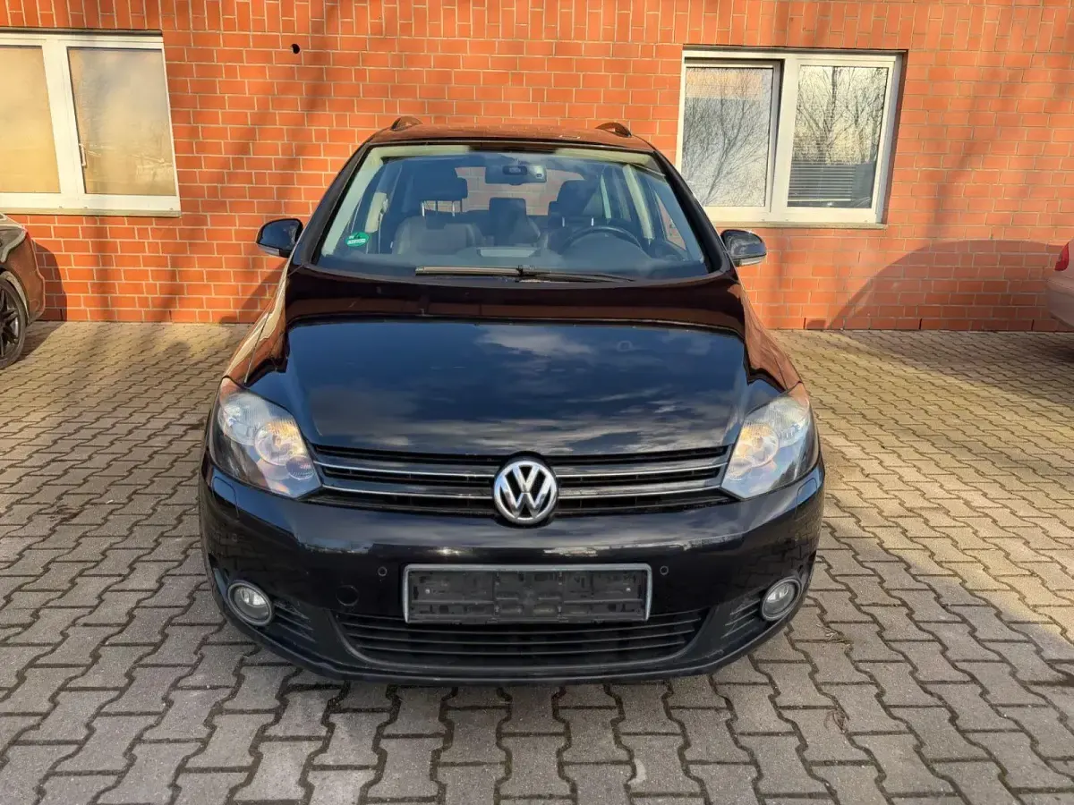 Gebraucht VW Golf Plus Cross Team 105 PS (77 kW) 2010 Schwarz Van / Kleinbus