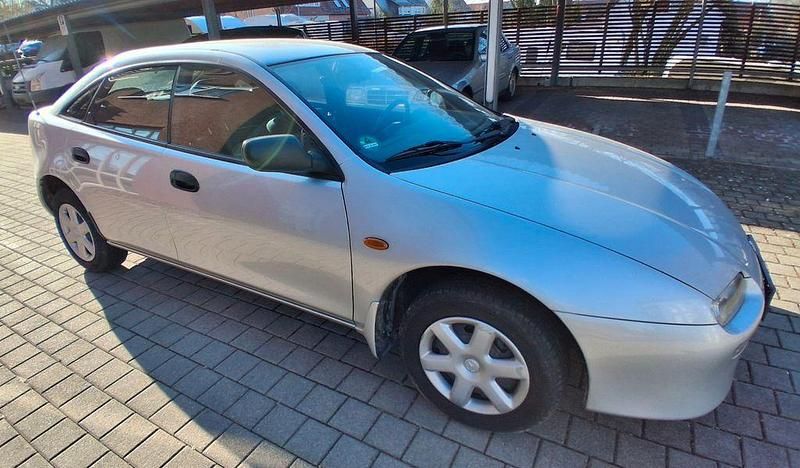 Gebraucht Mazda 323S Comfort 88 PS (64 kW) 1998 Silber Limousine