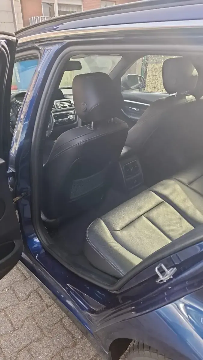 Second-hand BMW 320 190 CP (139 kW) 2018 Albastru Break