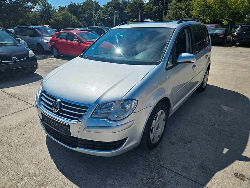Silber Gebraucht 2007 VW Touran Trendline Van / Kleinbus | 3.000 € (Guter Preis) - Bild 1/4
