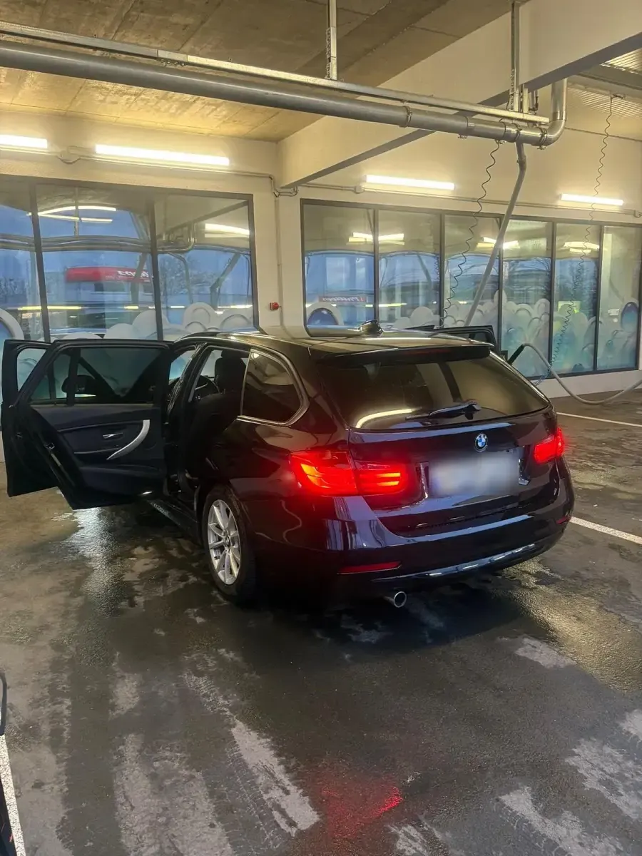 Gebraucht BMW 320 184 PS (135 kW) 2014 Schwarz Kombi