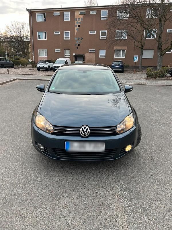 Gebraucht VW Golf VI Team 122 PS (89 kW) 2010 Grau Kleinwagen