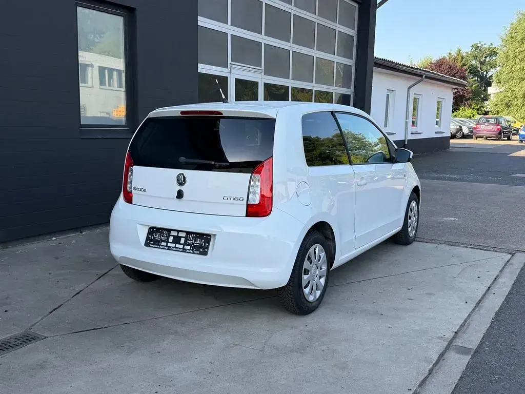 Gebraucht Skoda Citigo 75 PS (55 kW) 2012 Weiß Kleinwagen