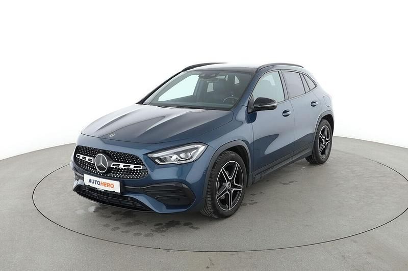 Blau Gebraucht 2022 Mercedes GLA180 AMG line SUV | 32.510 € (Fairer Preis) - Bild 1/3