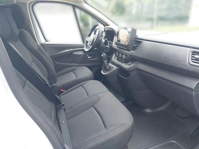 Gebraucht Renault Trafic Techno 170 PS (125 kW) 2025 Weiß Van / Kleinbus