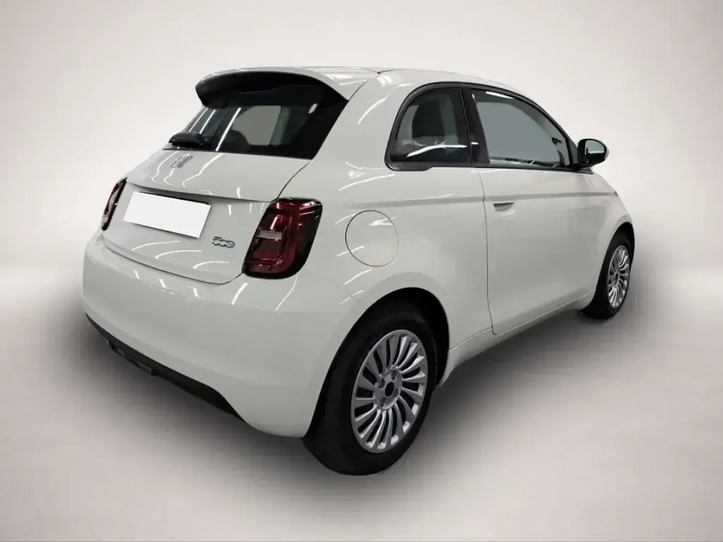 Gebraucht Fiat 500e 86 kW (118 PS) 2023 Weiß